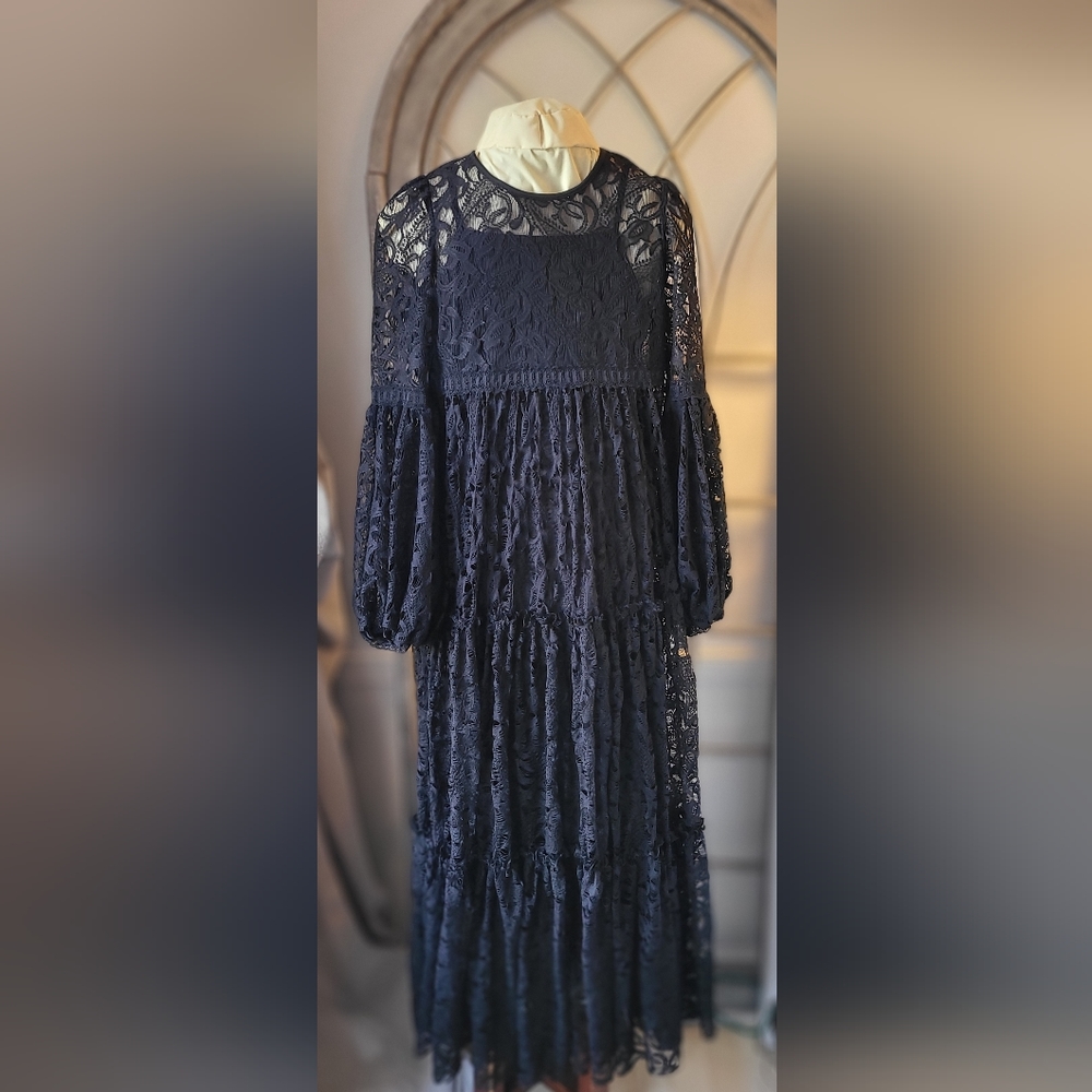 Mia Joy girls size 12 long lace dress